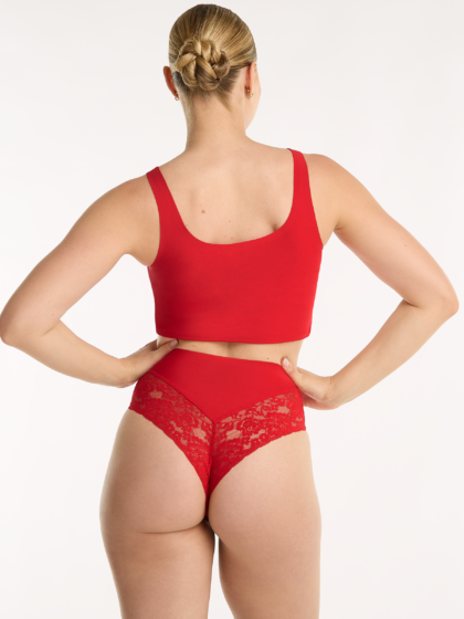 Secrets taille string kant